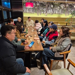 피드에 업로드 된 이미지