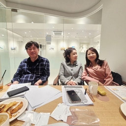 피드에 업로드 된 이미지