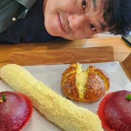 피드에 업로드 된 이미지