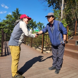 피드에 업로드 된 이미지