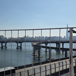 피드에 업로드 된 이미지