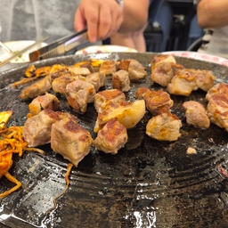 피드에 업로드 된 이미지