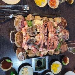 피드에 업로드 된 이미지