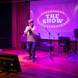 피드에 업로드 된 이미지