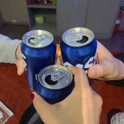 피드에 업로드 된 이미지