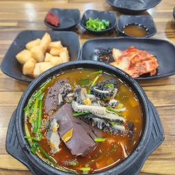 피드에 업로드 된 이미지