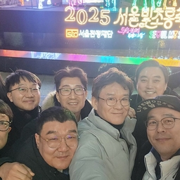 피드에 업로드 된 이미지