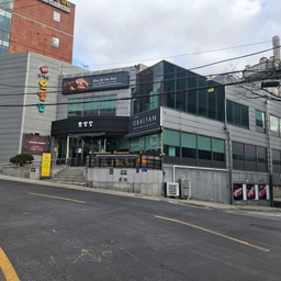 피드에 업로드 된 이미지