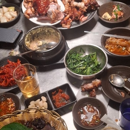 피드에 업로드 된 이미지