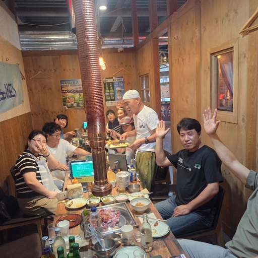 ํผ๋ ์ด๋ฏธ์ง