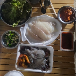 피드에 업로드 된 이미지