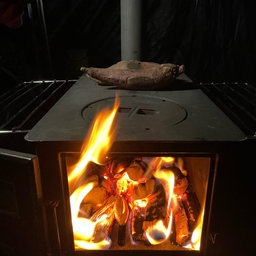 피드에 업로드 된 이미지