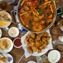 피드에 업로드 된 이미지