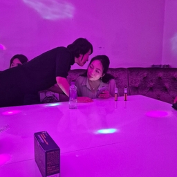 피드에 업로드 된 이미지
