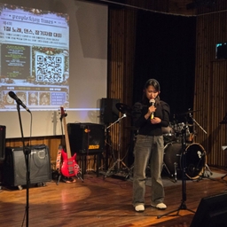 피드에 업로드 된 이미지