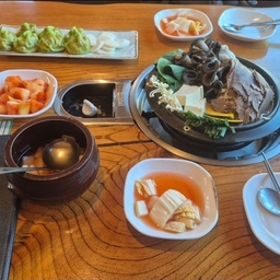 피드에 업로드 된 이미지