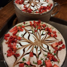 피드에 업로드 된 이미지