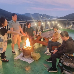 피드에 업로드 된 이미지