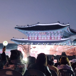 피드에 업로드 된 이미지