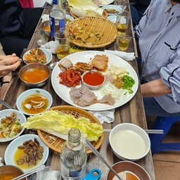 피드에 업로드 된 이미지