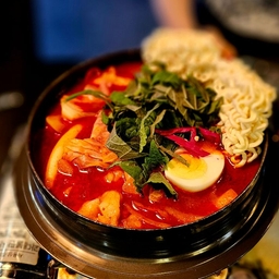 피드에 업로드 된 이미지