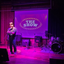 피드에 업로드 된 이미지