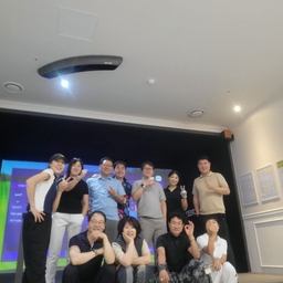 피드에 업로드 된 이미지