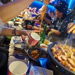 피드에 업로드 된 이미지