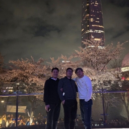 피드에 업로드 된 이미지