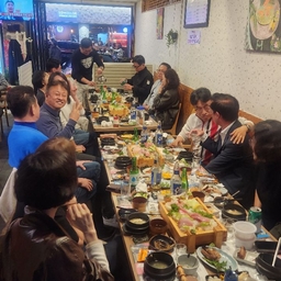 피드에 업로드 된 이미지