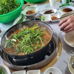 피드에 업로드 된 이미지