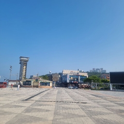 피드에 업로드 된 이미지