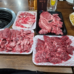 피드에 업로드 된 이미지