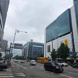 피드에 업로드 된 이미지