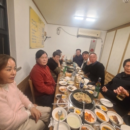 피드에 업로드 된 이미지