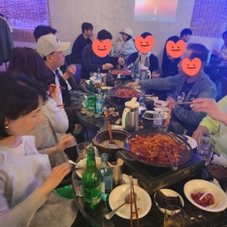 피드에 업로드 된 이미지