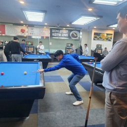 피드에 업로드 된 이미지