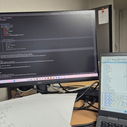 피드에 업로드 된 이미지