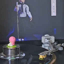 피드에 업로드 된 이미지