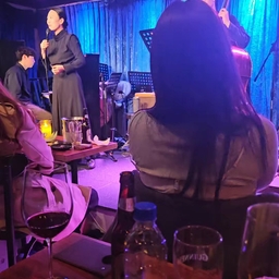 피드에 업로드 된 이미지