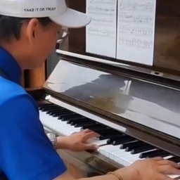 피드에 업로드 된 이미지