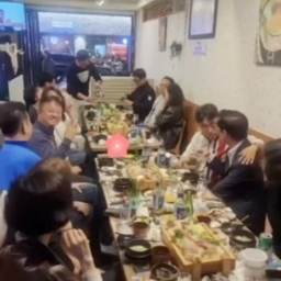 피드에 업로드 된 이미지