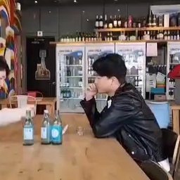 피드에 업로드 된 이미지