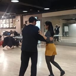 피드에 업로드 된 이미지