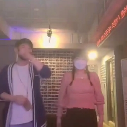 피드에 업로드 된 이미지
