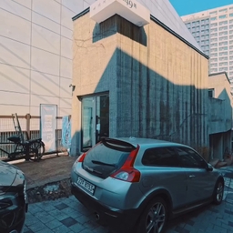 피드에 업로드 된 이미지