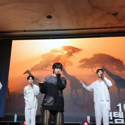 피드에 업로드 된 이미지