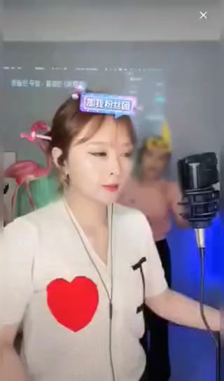 피드에 업로드 된 이미지