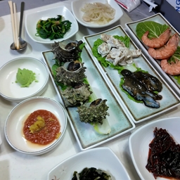 피드에 업로드 된 이미지