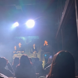 피드에 업로드 된 이미지